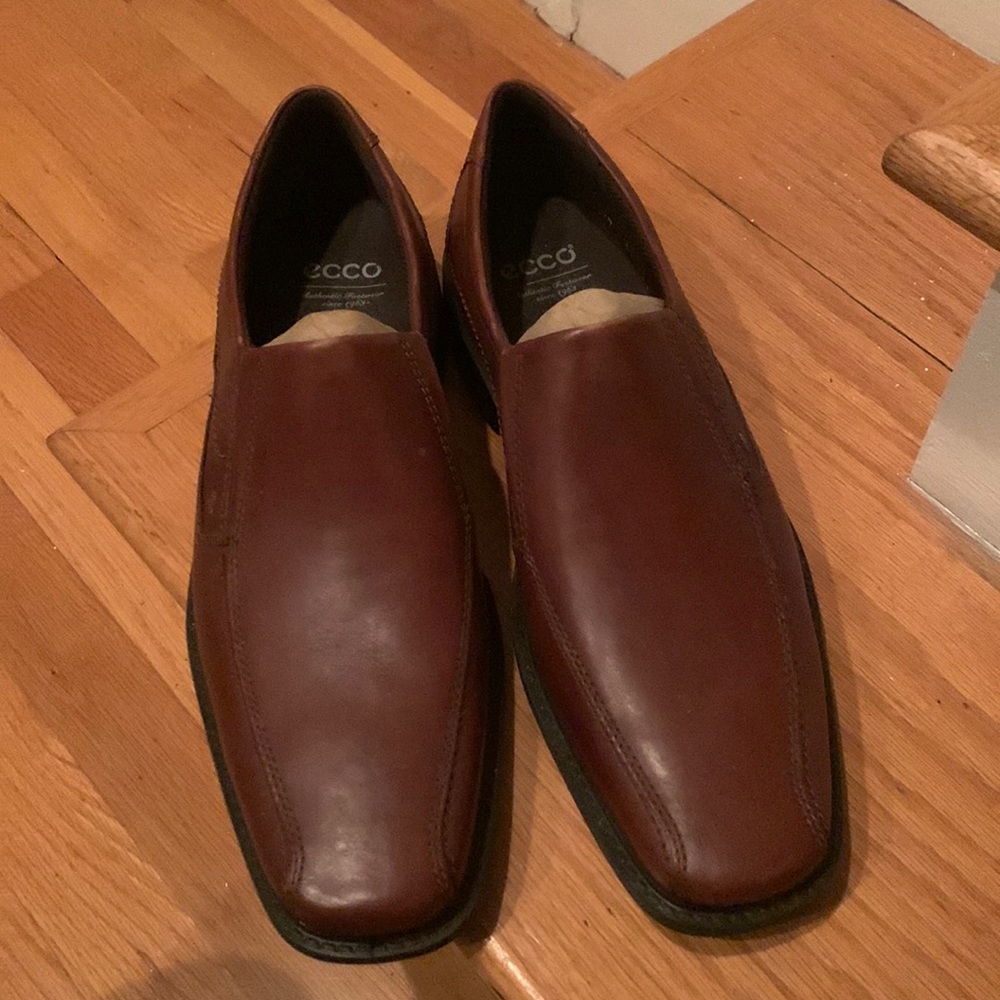 Ecco leather men’s slip in loafers